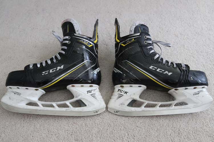 CCM Super Tacks AS1 Hockey Skates - Senior Size 6.5D