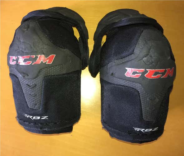 Used Junior Medium CCM RBZ 130 Elbow Pads