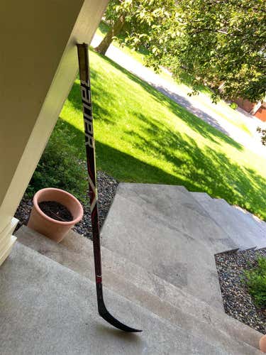 Used Right Handed Vapor 1X Lite Toe Pattern  Hockey Stick