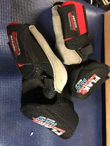 Used Medium Bauer Flak FEP375  Elbow Pads