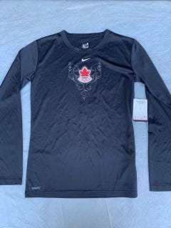 Team Canada Black New Adult woman medium Nike Dry Fit Long Sleeve Shirt