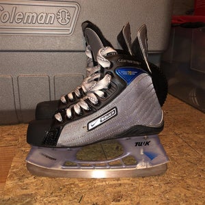 New Bauer One70 Regular Width  Size 4 Hockey Skates