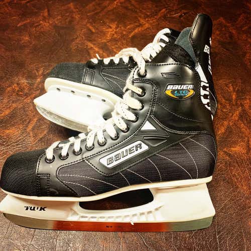 Bauer LTD Edition Size 11R Hockey Skates
