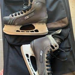 Moving Soon-Price Cut - Senior Used Nike Bauer Hockey Skates Regular Width Size 8.5