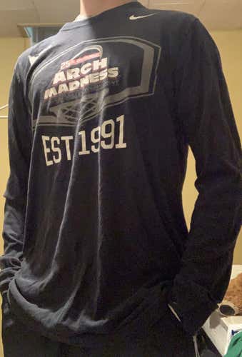 MVT Arch Madness Authentic Nike Merch Black & Red Long-Sleeved Shirt Size Large