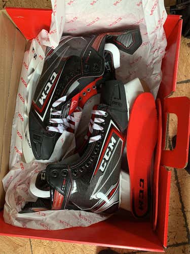 New CCM JetSpeed FT490 Pro Stock Size 11 Hockey Skates