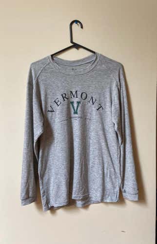 Vermont Men's Small Shirt