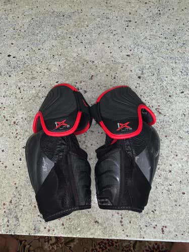 Used Medium Bauer Vapor 1X Lite Elbow Pads