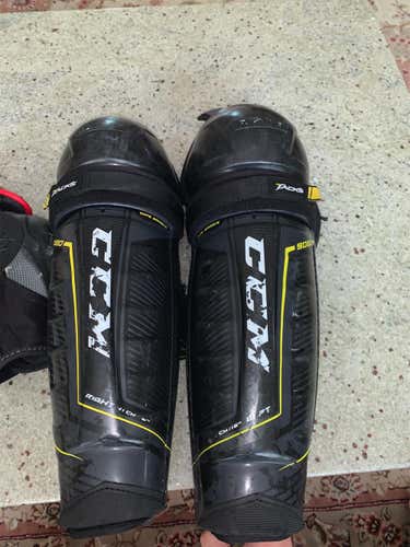 Used CCM 16’ 9080 Shin Pads