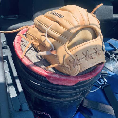 Brown New Infield Global Elite 11.75" Baseball Glove