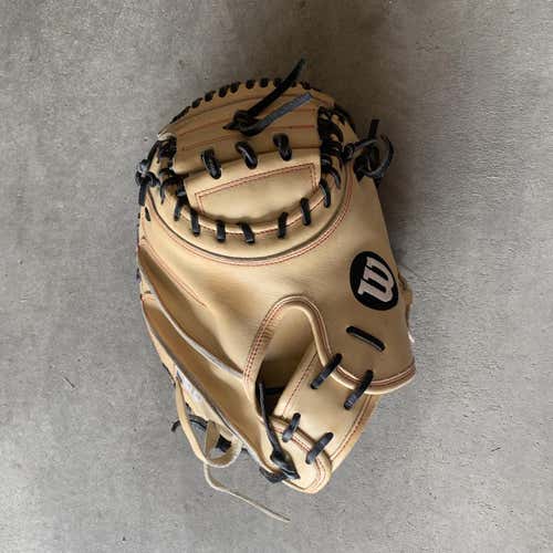 Wilson A2000 Catchers mitt 33” DPCM