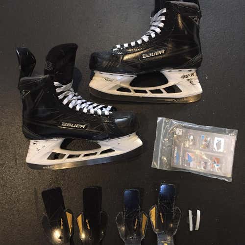 Used Bauer Supreme 1S Regular Width Size 7.5 Hockey Skates