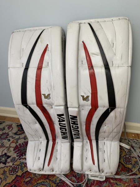 Senior 33" Vaughn Velocity V6 White Goalie Leg Pads