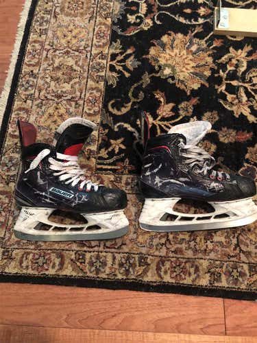 Used Bauer Vapor Regular Width Size 8 Hockey Skates
