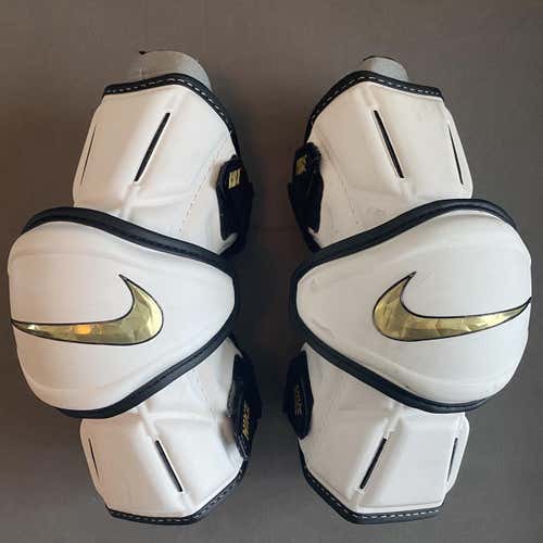 Used Medium/Large Nike Vapor Elite Arm Pads Arm Pads