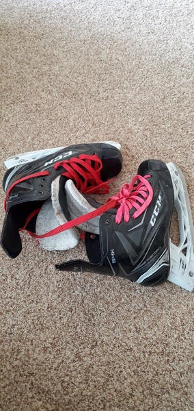 Senior Used CCM RibCor 64K Hockey Skates Size 8.5
