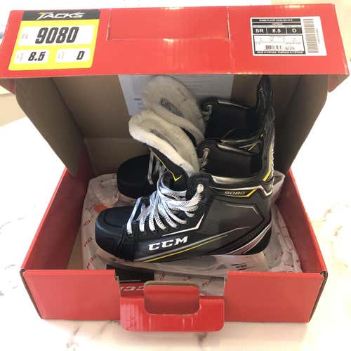 Used CCM Tacks 9080 Regular Width Size 8.5 Hockey Skates