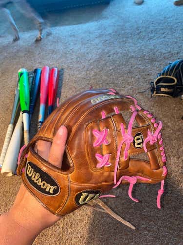 Used Infield A2000 11.5" Baseball Glove