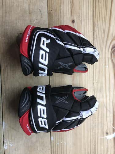 Used Senior Bauer Vapor X900 Lite Gloves 14"