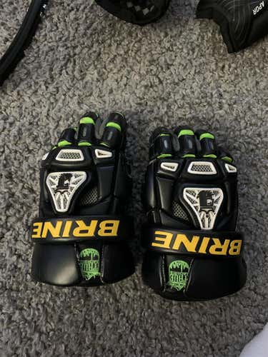 True Lacrosse King 4