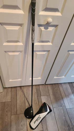 Titleist 917 D2 Stiff Flex 8.5 RH