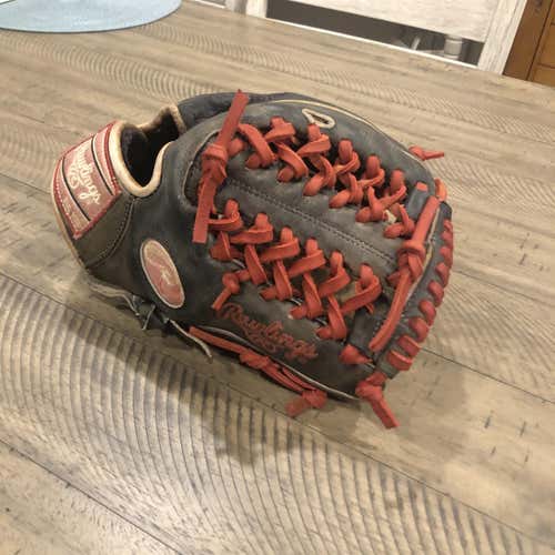 Rawlings Heart of the Hide 11.5" Glove- New Red Relace