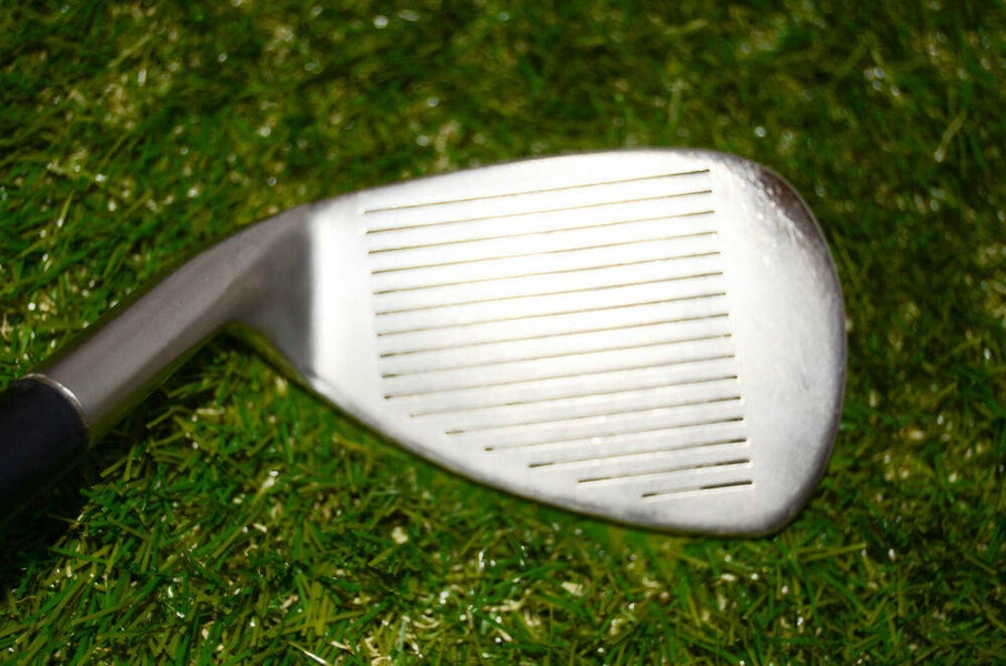 Wilson Techno Spin Sand Wedge Right Handed 35.5