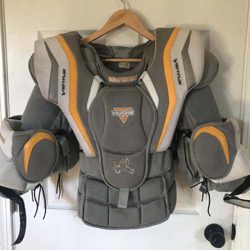 Used Large Vaughn Ventus LT60 Goalie Chest Protector