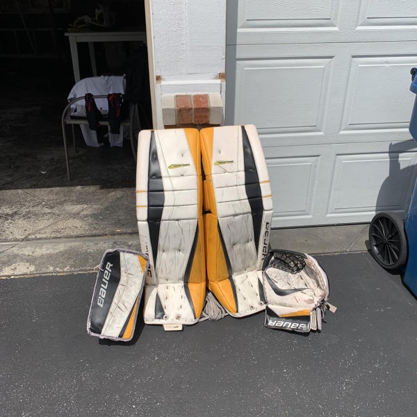 White Used 37" Regular Reactor 9000 Goalie Full Set