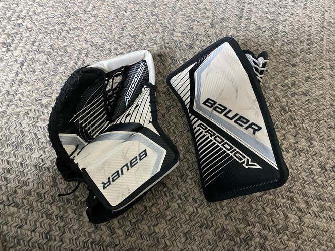 Youth Full Right Glove And Blocker