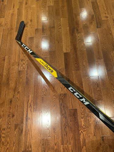 Senior CCM Right Handed Super Tacks Hockey Stick Pro Stock