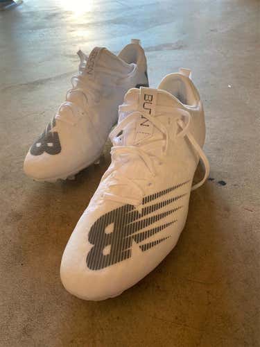 Low White New Balance Burn Cleats Men's Size 9.0