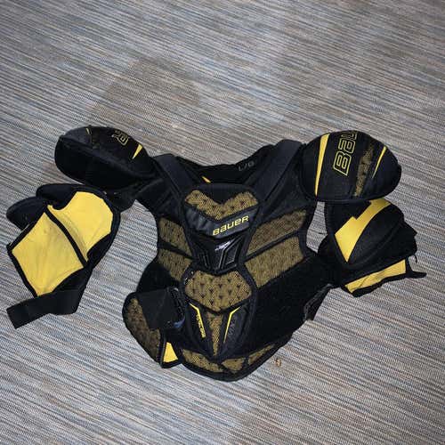 Used Large Bauer Supreme TotalOne MX3 Shoulder Pads