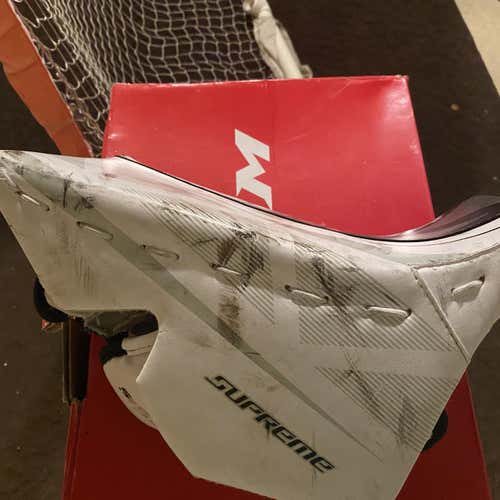 White Used Regular Supreme S150