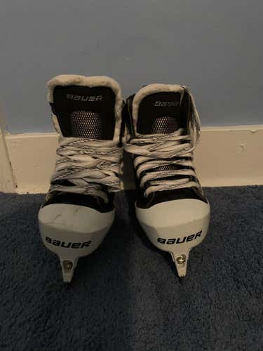 Junior Used Bauer Pro Hockey Goalie Skates Regular Width Size 6.5