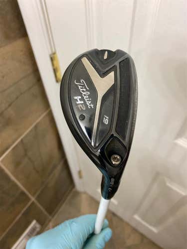 Titleist 818 H2 Hybrid 3 Hybrid 19 ° Stiff Flex Right Handed