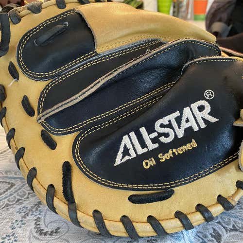 All-Star Pro-Formed Professional Series Catcher’s mitt