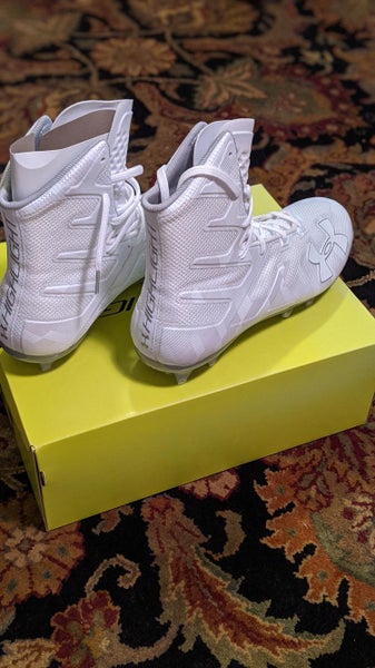 Brand New Under Armour Highlight MC Cleats (size 10)