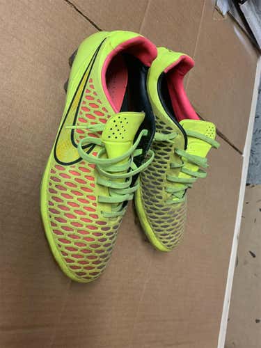 Green Men's Size 10 (Women's 11) Nike Magista opus FG Cleats