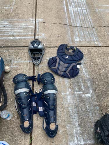 Used All Star System 7 Combo Catcher's Set