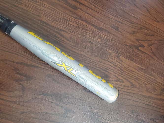 Used Easton Composite Bat (-10) 19 oz 29" silver billets
