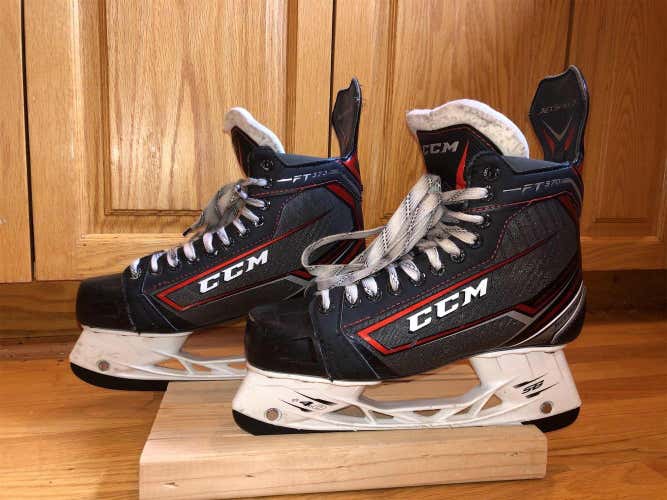 Used CCM JetSpeed FT370 Regular Width  Size 8.5 Hockey Skates