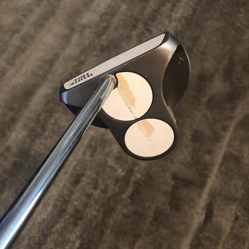 Used Right Handed 2 Ball 33" Putter