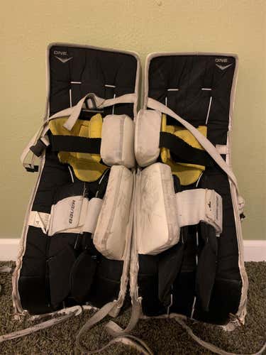 White Used 30" Bauer ONE.5  Goalie Leg Pads