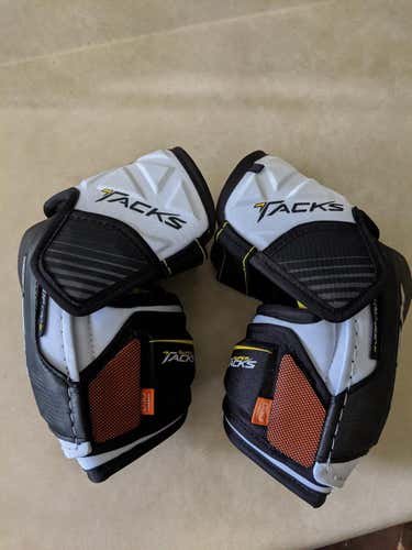 Senior New Large CCM Super Tacks Elbow Pads Pro Stock