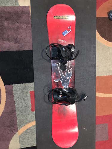 Unisex  Forum With Bindings Medium Flex Snowboard