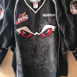 New Reebok Portland Winterhawks Alternate with Eyes Game Jersey
