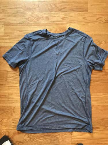 Used Adult Medium Lululemon Shirt
