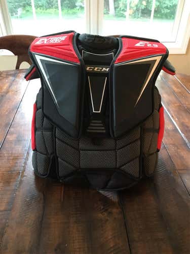 Used Medium CCM Extreme Flex Shield E2.9 Goalie Chest Protector