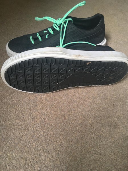Size 9.5 Puma Breaker